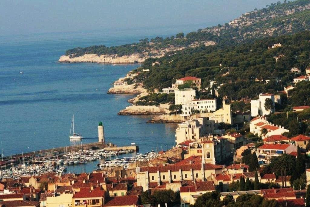 Sunrise Beach Hotel Груиссан Экстерьер фото